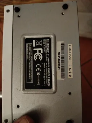 Regolatore voce Behringer