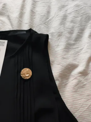 Top Zara Negro sin Mangas