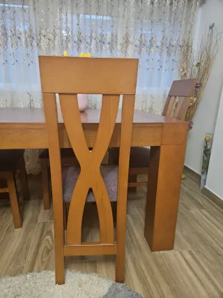 Mesa y 4 Sillas Comedor Madera