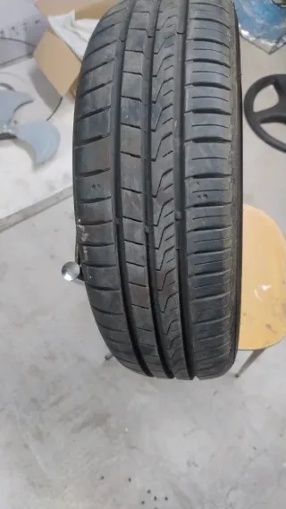 4 Neumáticos KINERGY ECO 2 165/60 R14 75T