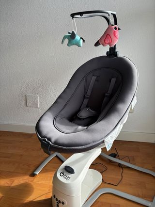 Mecedora eléctrica Baby Moov gris