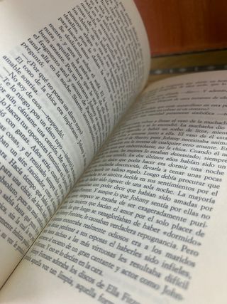 Libro antiguo en buen estado