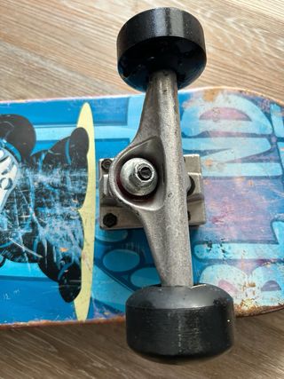 Skate Blind con ejes Venture