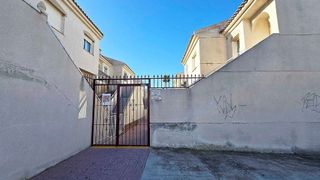 Casa adosada en alquiler en Nueva Torrevieja - Aguas Nuevas en Torrevieja