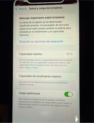 iPhone XR 128GB Rojo