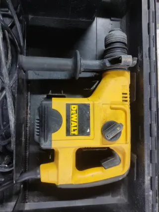 Martillo Percutor Dewalt