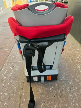 Silla de coche Chicco roja
