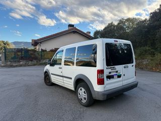 Ford Tourneo Connect 2004