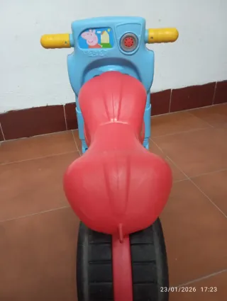 Moto correpasillos Peppa Pig Feber