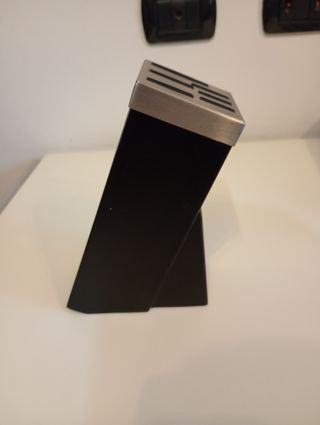 Ceppo portacoltelli nero e argento