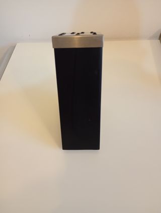 Ceppo portacoltelli nero e argento