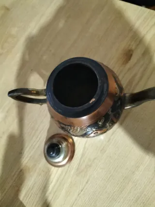 Tetera decorada cobre y metal