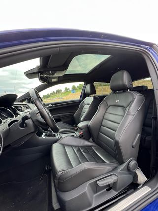 Volkswagen Golf R300 MK7