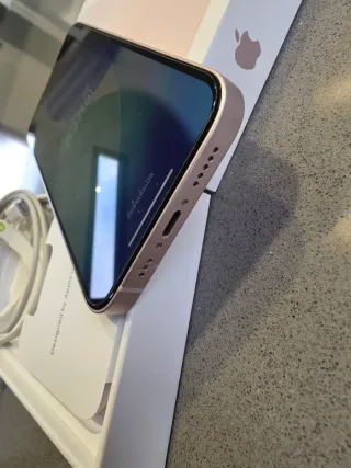 iPhone 13 Rosa Impecable
