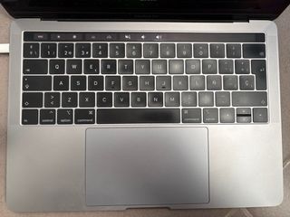 MacBook Pro 13 Touch Bar
