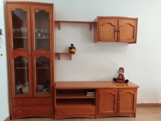 Mueble de salón madera pino