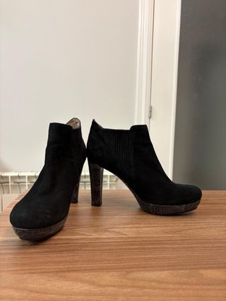 Botines Unisa negros tacón plataforma
