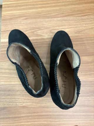 Botines Unisa negros tacón plataforma
