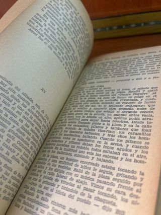 Libro con tres novelas Premio Nobel