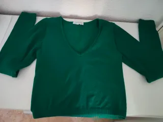Top Stradivarius verde talla S
