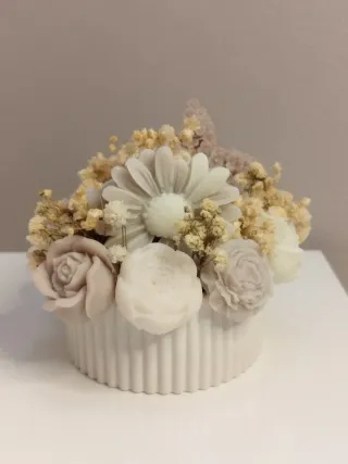 Creazioni in gesso ceramico e cera di soia