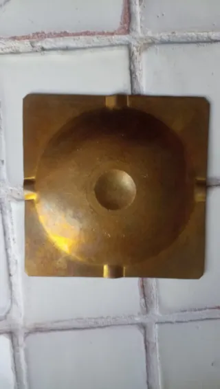 Cenicero Vintage Latón Grabado