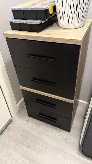 Somier y colchon de 1.50, mesillas y cabecero