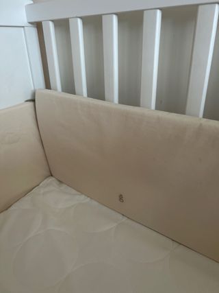 Cuna IKEA con colchón - Como nueva