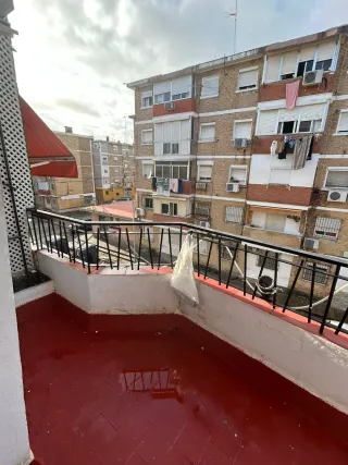 Piso en 2ª planta zona área sur.