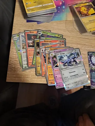 Lote 🇪🇸 maletin coleccionista otoño 2024 Pokémon