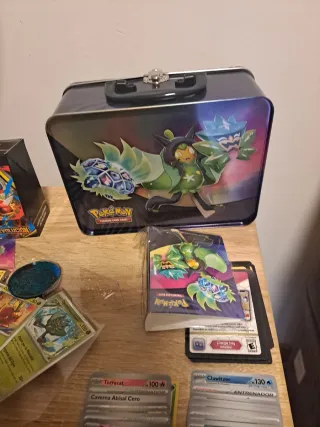 Lote 🇪🇸 maletin coleccionista otoño 2024 Pokémon