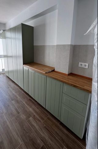 MONTADOR CARPINTERO PUERTAS..