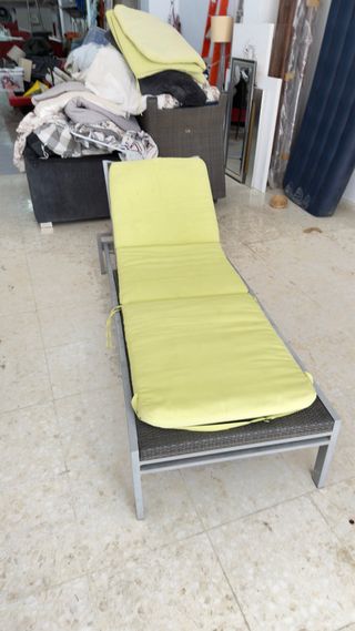 Conjunto terraza: sillón y mesa ratán Tumbona