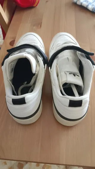 Scarpe Adidas bianche Parley