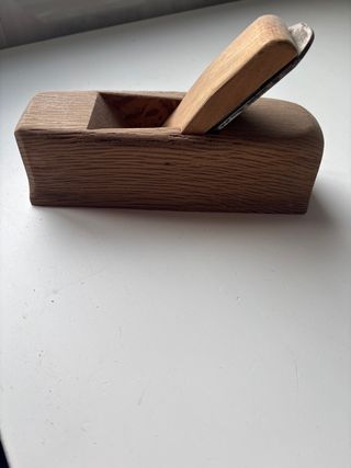 Cepillo de carpintero de madera