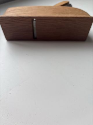 Cepillo de carpintero de madera