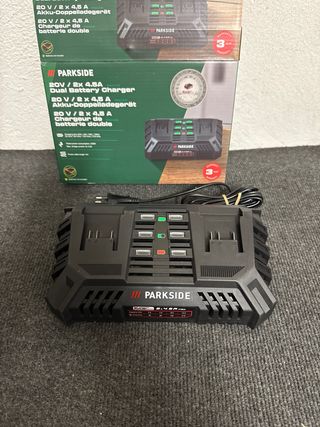 Cargador Doble Parkside 20V 2x4.5A