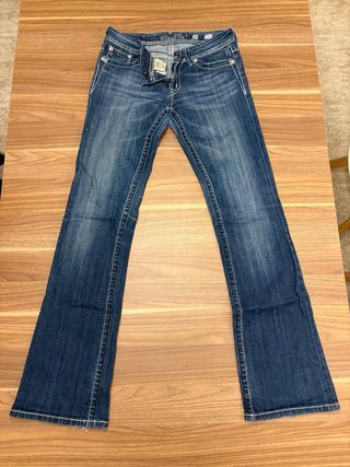 Pantalones tejanos Miss Me campana