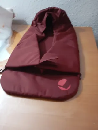 Funda cubre pies y cuerpo silla infantil