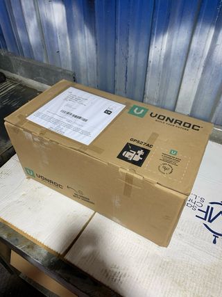 Bomba de agua VONROC 800W con presostato