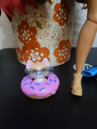 Muñeca Barbie Malibu con accesorios