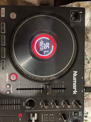 Numark Mixtrack Platinum FX Controlador DJ