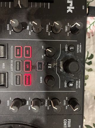 Numark Mixtrack Platinum FX Controlador DJ