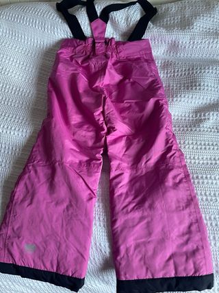 Pantalones de nieve rosas con tirantes