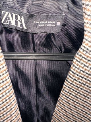 Blazer Zara cuadros marrón y crudo