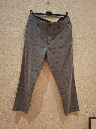 Pantalón de vestir C&A cuadros gris Talla 34