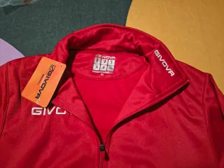 Chaqueta deportiva GIVOVA roja talla M