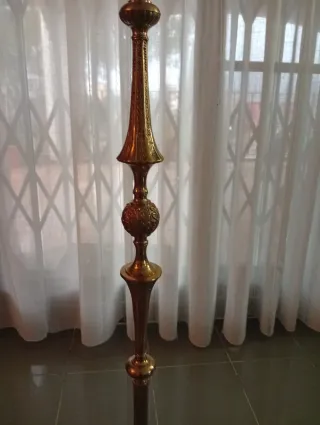 Lámpara de pie bronce antigua 3 brazos