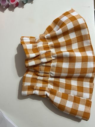 Cuello fruncido hecho a mano