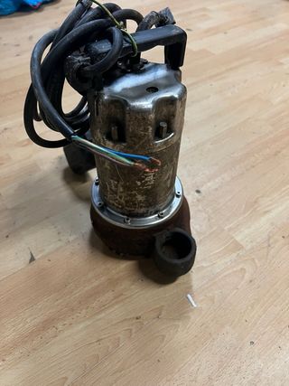 Bomba de agua sumergible